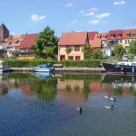 Hafenflair Am Plauer Plau Am Apartment
